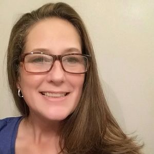 Meet your Posher, Lorraine